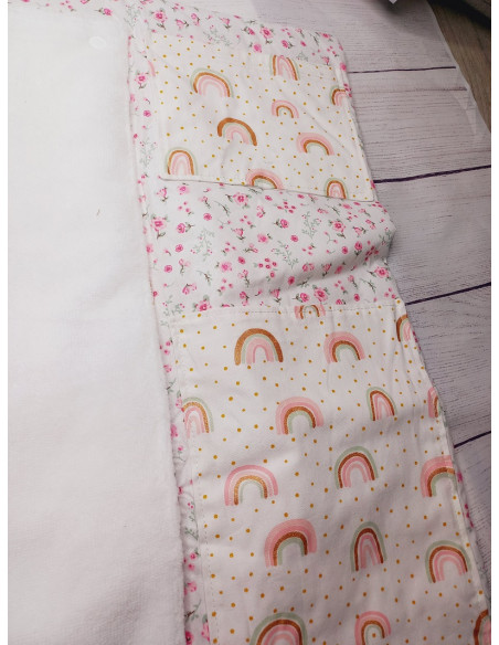 Matelas à langer nomade arc en ciel