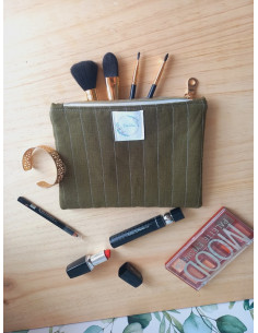 Pochette à maquillage kaki molletonnée
