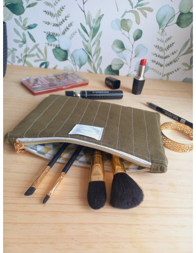 Pochette à maquillage kaki molletonnée