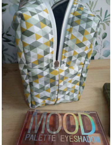 Trousse de toilette kaki