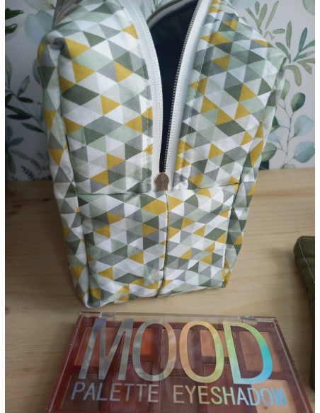 Trousse de toilette kaki