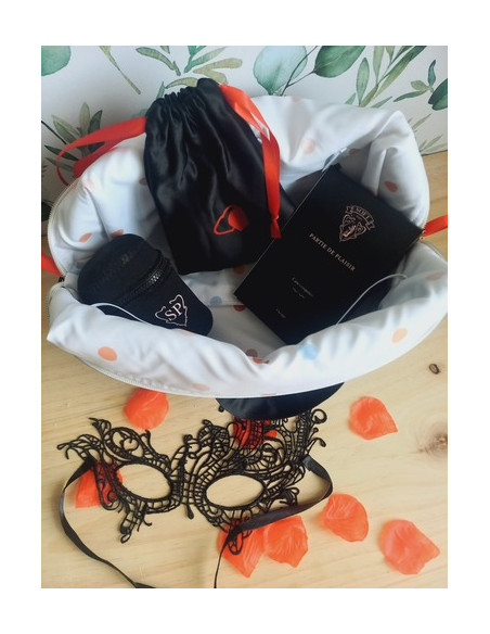 Trousse love pré commande