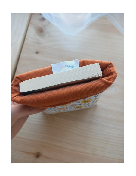 Housse livre réversible Pocket / liseuse / tablette personnalisée