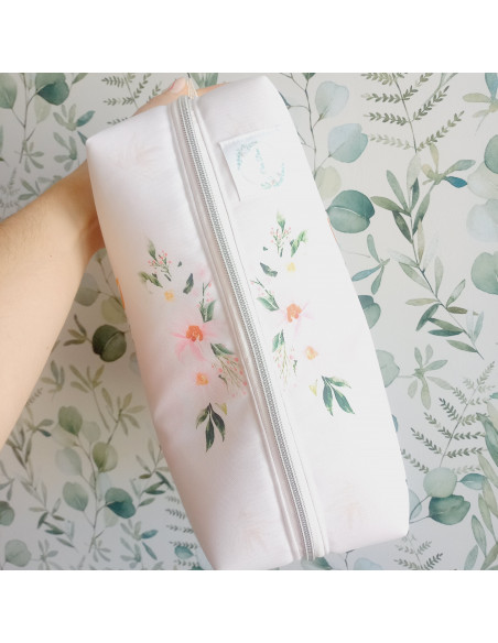 Trousse de toilette biche en stock