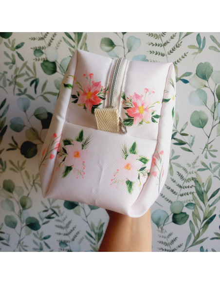 Trousse de toilette biche en stock