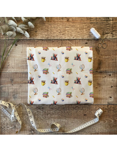 Tissus école fond blanc