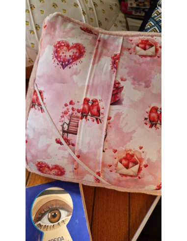 Coussin lecture romance florale