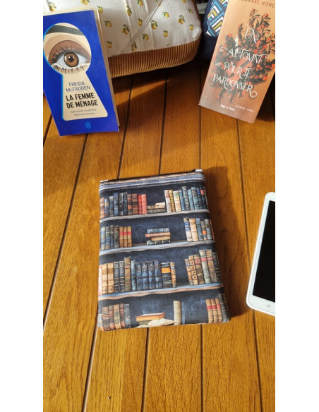 Housse liseuse ou livre bibliothèque Pocket