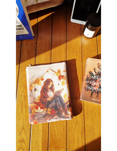 Housse liseuse ou livre Femme d'automne Pocket