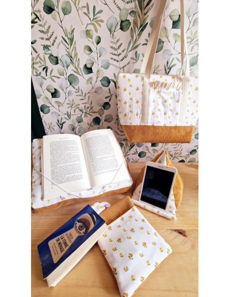 Coussin lecture tissus vue ensemble