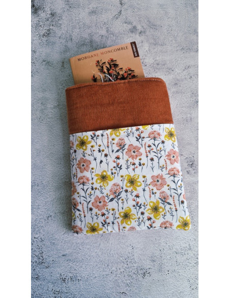 Housse liseuse ou livre avec poche