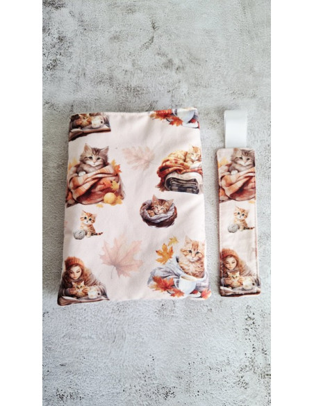 Housse liseuse ou livre avec marque page " automne douillet"