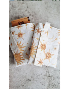 Housse liseuse ou livre avec marque page " Soleil" 2